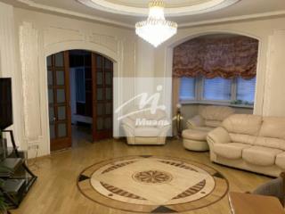 4-комн., 130 м², 9/12 этаж