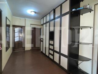 90 м², 9/10 этаж, 3-комн.