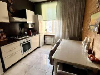 3-комн., 90 м², 2/5 этаж