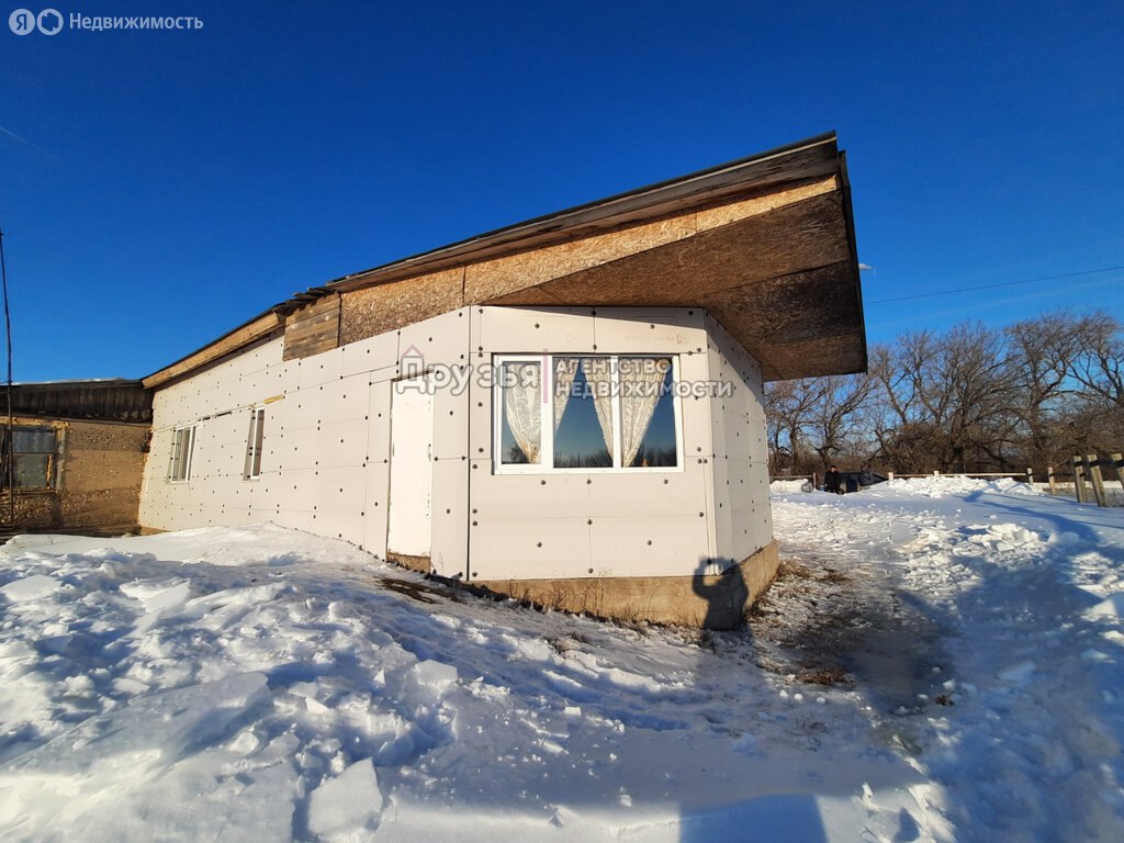 Купить дом в поселке Краснооктябрьском в Октябрьском районе в Оренбургской  области — 36 объявлений о продаже загородных домов на МирКвартир с ценами и  фото