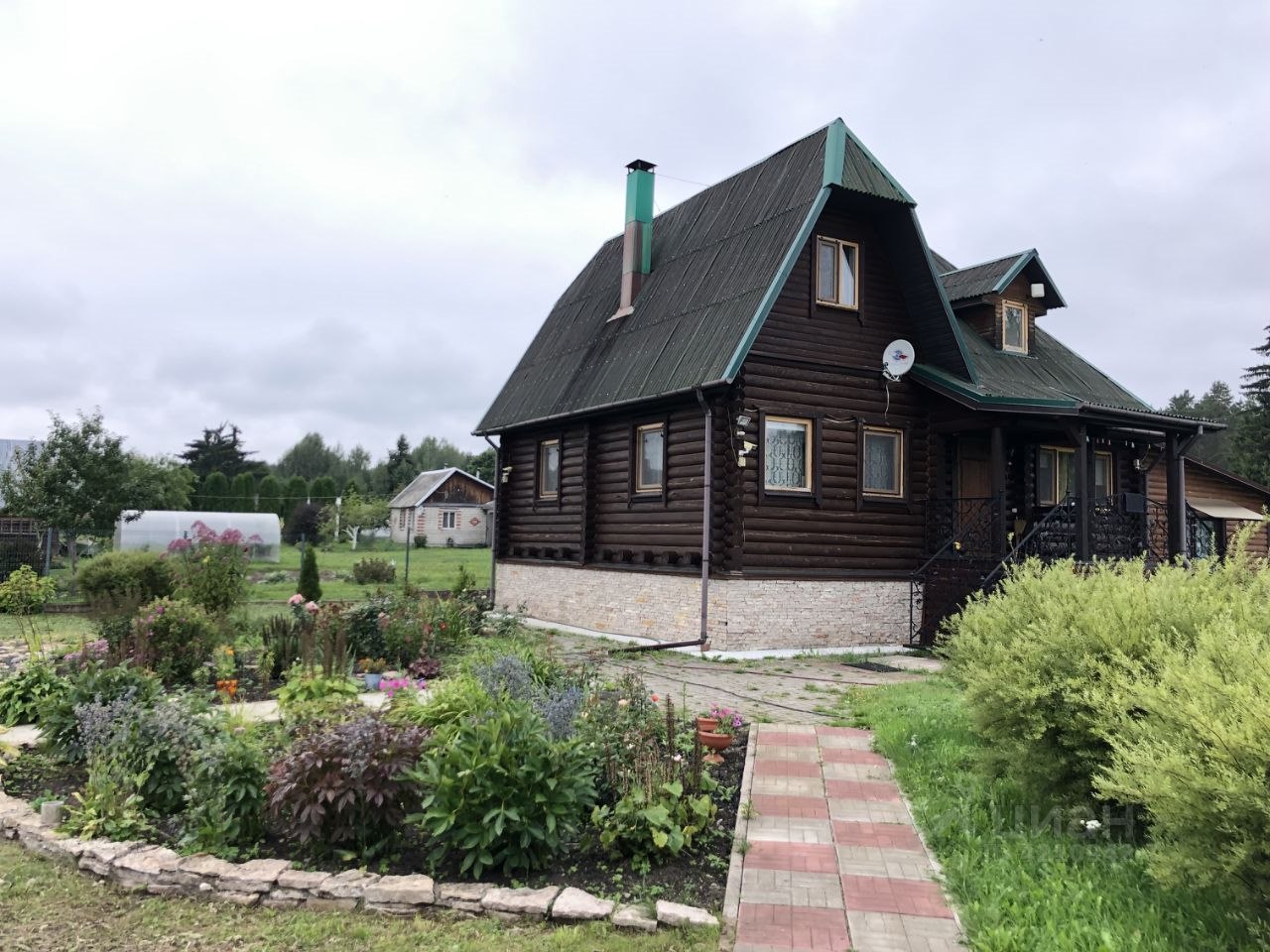 Купить дом в деревне Замельничье в Псковском районе в Псковской области — 8  объявлений о продаже загородных домов на МирКвартир с ценами и фото