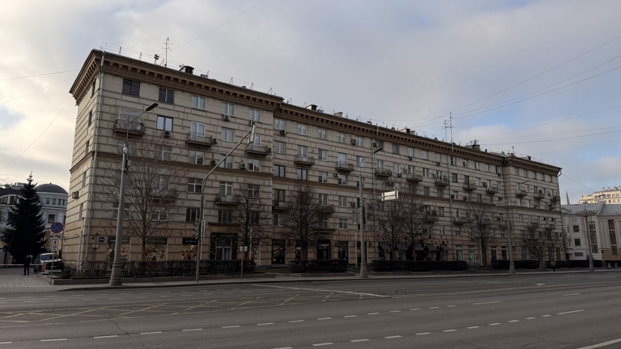 Дом, который построил человек-оркестр Андрей Буров. Фото: Мир Квартир