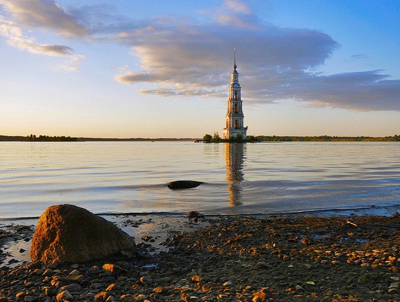 Где поселиться на Рыбинском водохранилище? Дома от 40 тыс. рублей и квартиры от 800 тыс.