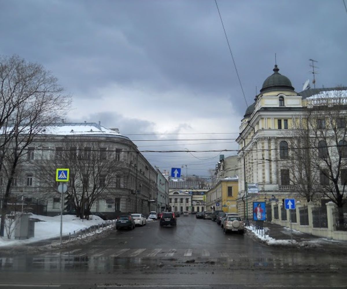 кремлевская набережная дом